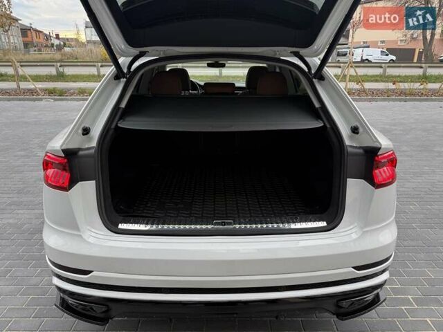 Белый Ауди Q8, объемом двигателя 3 л и пробегом 88 тыс. км за 56999 $, фото 25 на Automoto.ua