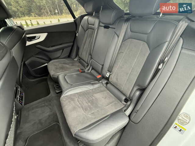 Білий Ауді Q8, об'ємом двигуна 2.97 л та пробігом 120 тис. км за 73900 $, фото 60 на Automoto.ua