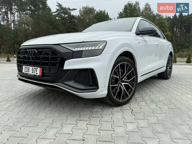 Білий Ауді Q8, об'ємом двигуна 2.97 л та пробігом 120 тис. км за 73900 $, фото 2 на Automoto.ua