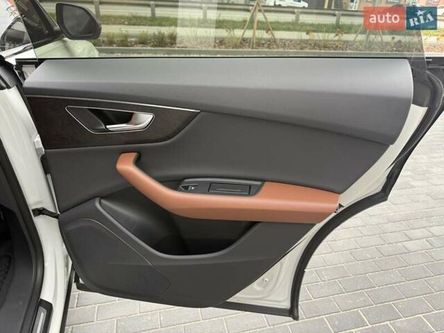 Белый Ауди Q8, объемом двигателя 3 л и пробегом 88 тыс. км за 56999 $, фото 27 на Automoto.ua