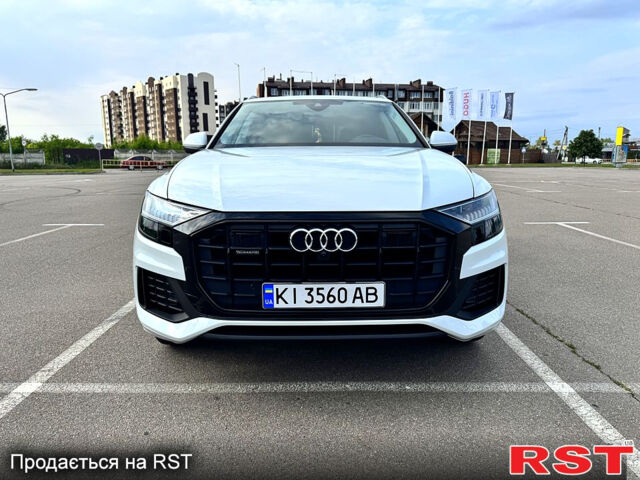 Белый Ауди Q8, объемом двигателя 3 л и пробегом 58 тыс. км за 61999 $, фото 1 на Automoto.ua