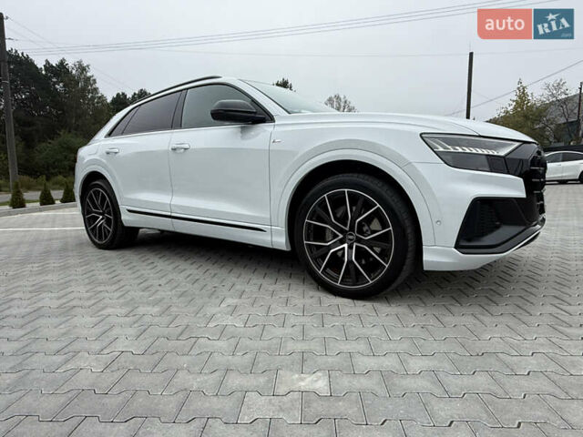 Білий Ауді Q8, об'ємом двигуна 2.97 л та пробігом 120 тис. км за 73900 $, фото 12 на Automoto.ua