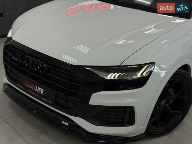 Белый Ауди Q8, объемом двигателя 2.97 л и пробегом 133 тыс. км за 65500 $, фото 6 на Automoto.ua