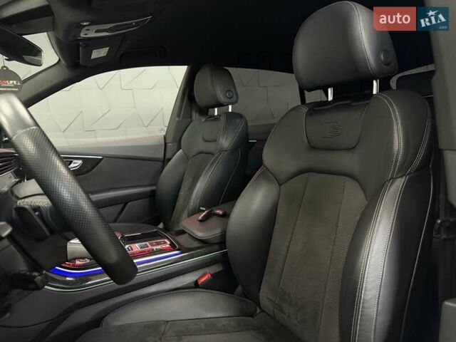 Белый Ауди Q8, объемом двигателя 2.97 л и пробегом 133 тыс. км за 65500 $, фото 37 на Automoto.ua