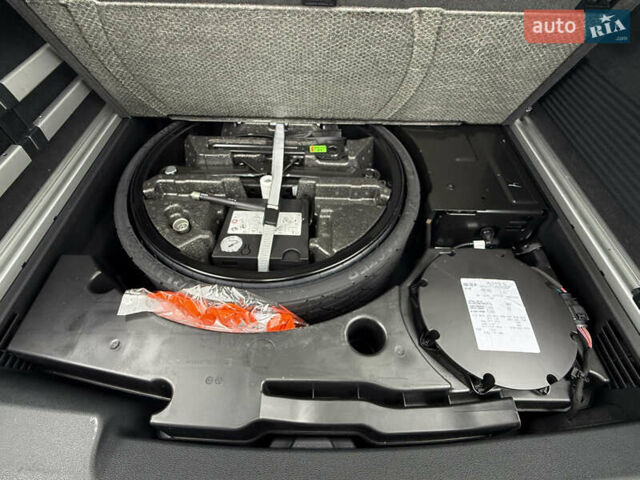 Білий Ауді Q8, об'ємом двигуна 2.97 л та пробігом 120 тис. км за 73900 $, фото 66 на Automoto.ua
