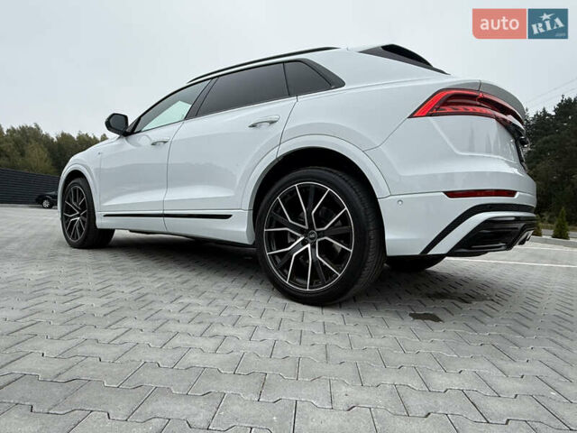 Білий Ауді Q8, об'ємом двигуна 2.97 л та пробігом 120 тис. км за 73900 $, фото 31 на Automoto.ua