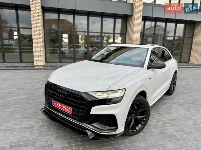 Белый Ауди Q8, объемом двигателя 3 л и пробегом 88 тыс. км за 56999 $, фото 1 на Automoto.ua