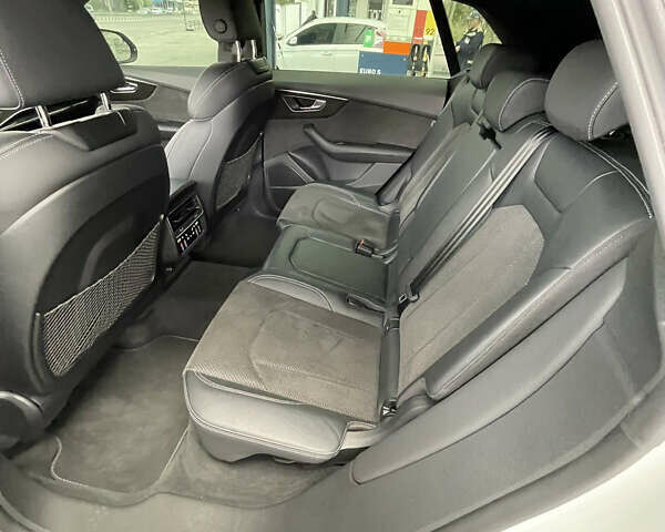 Белый Ауди Q8, объемом двигателя 3 л и пробегом 88 тыс. км за 84900 $, фото 13 на Automoto.ua