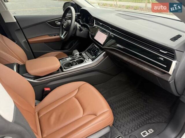 Белый Ауди Q8, объемом двигателя 3 л и пробегом 88 тыс. км за 56999 $, фото 28 на Automoto.ua