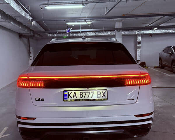 Белый Ауди Q8, объемом двигателя 3 л и пробегом 50 тыс. км за 70999 $, фото 5 на Automoto.ua