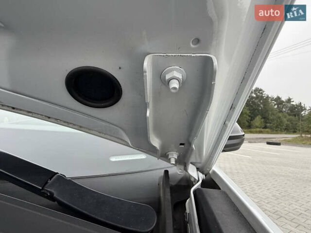 Білий Ауді Q8, об'ємом двигуна 2.97 л та пробігом 120 тис. км за 73900 $, фото 73 на Automoto.ua
