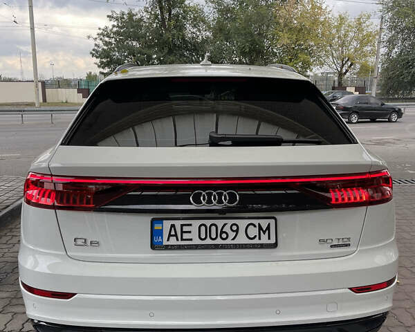 Белый Ауди Q8, объемом двигателя 3 л и пробегом 88 тыс. км за 84900 $, фото 6 на Automoto.ua