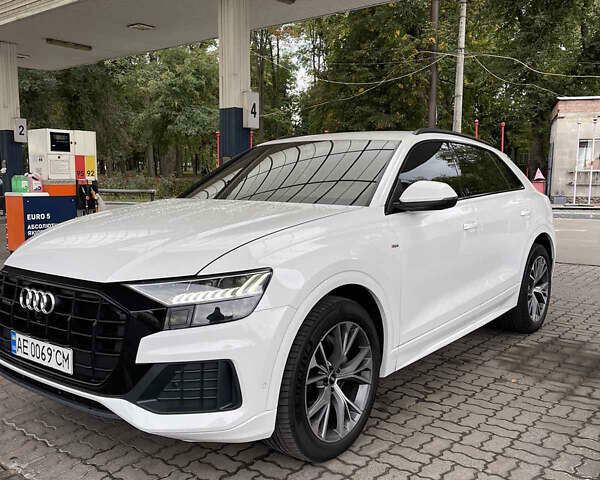 Белый Ауди Q8, объемом двигателя 3 л и пробегом 88 тыс. км за 84900 $, фото 4 на Automoto.ua