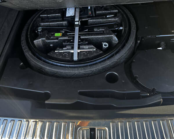 Белый Ауди Q8, объемом двигателя 3 л и пробегом 39 тыс. км за 73500 $, фото 39 на Automoto.ua