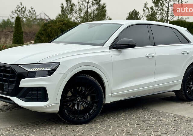Білий Ауді Q8, об'ємом двигуна 2.97 л та пробігом 94 тис. км за 72500 $, фото 5 на Automoto.ua