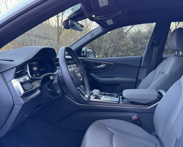 Белый Ауди Q8, объемом двигателя 2.97 л и пробегом 31 тыс. км за 73500 $, фото 56 на Automoto.ua