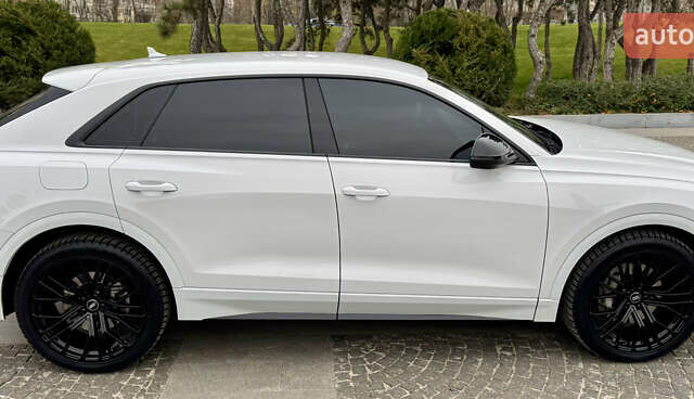 Білий Ауді Q8, об'ємом двигуна 2.97 л та пробігом 94 тис. км за 72500 $, фото 39 на Automoto.ua