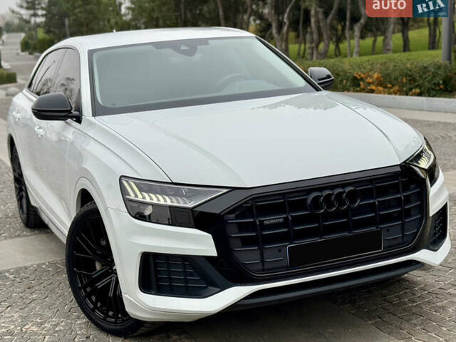 Білий Ауді Q8, об'ємом двигуна 2.97 л та пробігом 94 тис. км за 72500 $, фото 18 на Automoto.ua