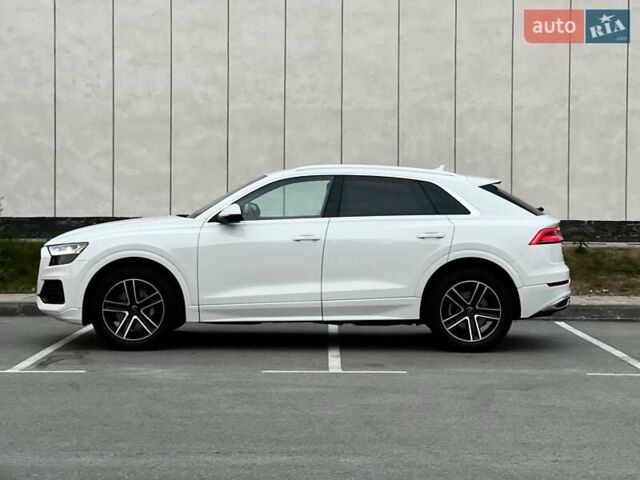 Ауди Q8 2023 в Киеве на Automoto.ua Белый Ауди Q8, объемом двигателя 2.97 л и пробегом 71 тыс. км за 75900 $, фото 9 на Automoto.ua