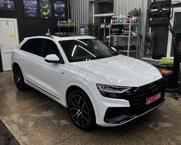 Белый Ауди Q8, объемом двигателя 3 л и пробегом 39 тыс. км за 73500 $, фото 45 на Automoto.ua