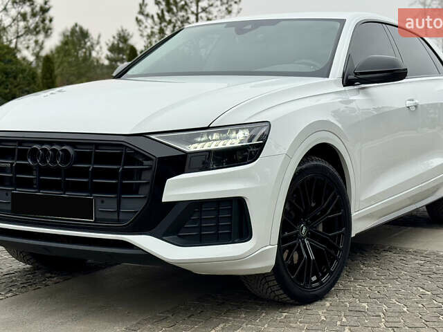 Білий Ауді Q8, об'ємом двигуна 2.97 л та пробігом 94 тис. км за 72500 $, фото 30 на Automoto.ua