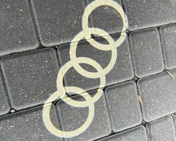 Белый Ауди Q8, объемом двигателя 3 л и пробегом 36 тыс. км за 68000 $, фото 14 на Automoto.ua