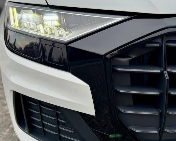 Білий Ауді Q8, об'ємом двигуна 2.97 л та пробігом 94 тис. км за 72500 $, фото 34 на Automoto.ua