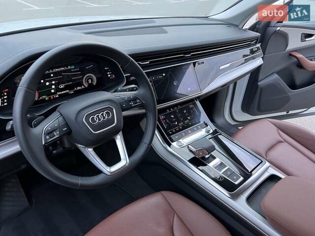 Ауди Q8 2023 в Киеве на Automoto.ua Белый Ауди Q8, объемом двигателя 2.97 л и пробегом 71 тыс. км за 75900 $, фото 47 на Automoto.ua