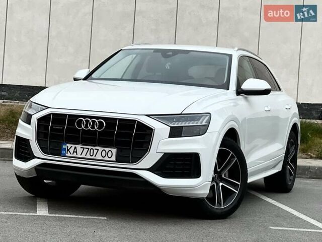 Ауди Q8 2023 в Киеве на Automoto.ua Белый Ауди Q8, объемом двигателя 2.97 л и пробегом 71 тыс. км за 75900 $, фото 4 на Automoto.ua