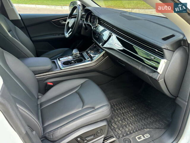 Белый Ауди Q8, объемом двигателя 3 л и пробегом 31 тыс. км за 72500 $, фото 26 на Automoto.ua