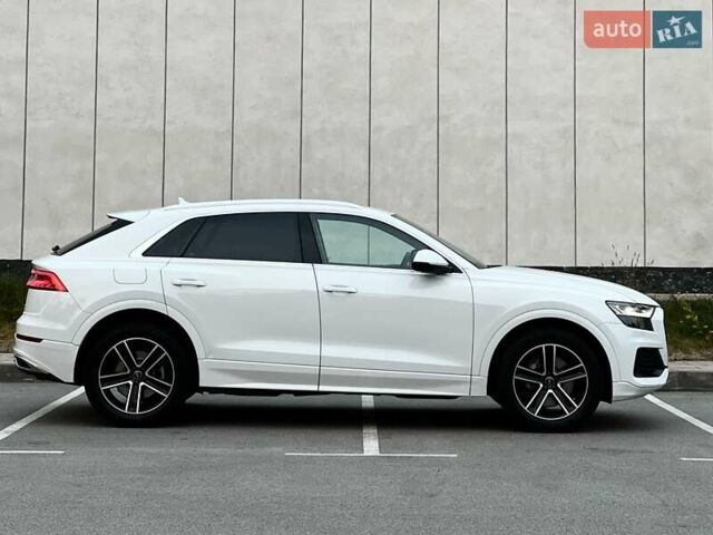 Ауди Q8 2023 в Киеве на Automoto.ua Белый Ауди Q8, объемом двигателя 2.97 л и пробегом 71 тыс. км за 75900 $, фото 26 на Automoto.ua
