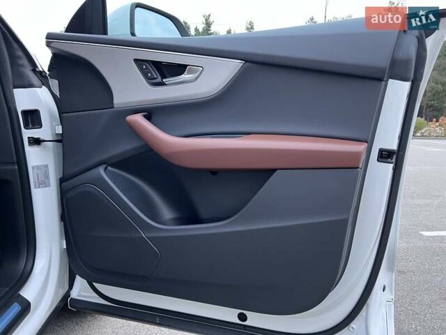 Ауди Q8 2023 в Киеве на Automoto.ua Белый Ауди Q8, объемом двигателя 2.97 л и пробегом 71 тыс. км за 75900 $, фото 52 на Automoto.ua