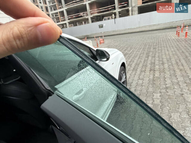 Білий Ауді Q8, об'ємом двигуна 2.97 л та пробігом 15 тис. км за 79900 $, фото 76 на Automoto.ua