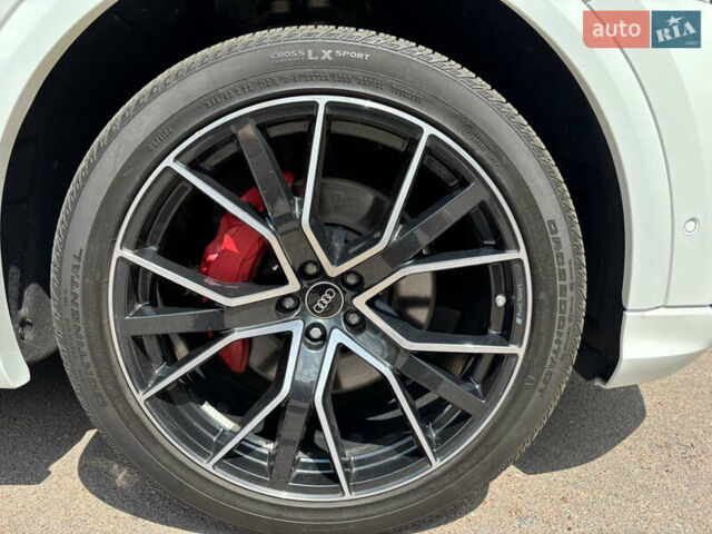 Белый Ауди Q8, объемом двигателя 3 л и пробегом 30 тыс. км за 73500 $, фото 8 на Automoto.ua