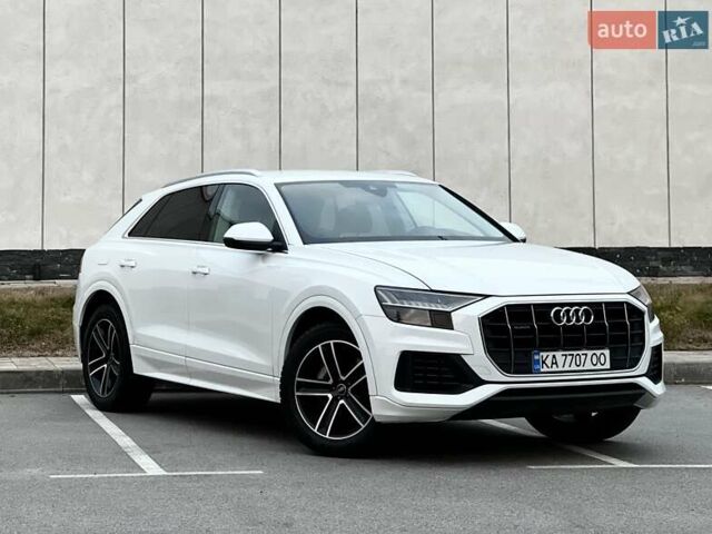 Ауди Q8 2023 в Киеве на Automoto.ua Белый Ауди Q8, объемом двигателя 2.97 л и пробегом 71 тыс. км за 75900 $, фото 31 на Automoto.ua