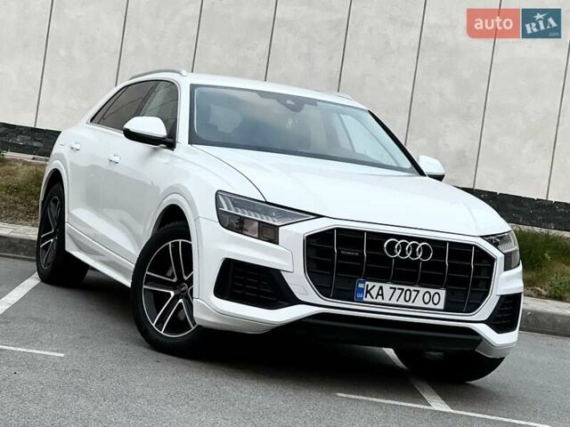 Ауди Q8 2023 в Киеве на Automoto.ua Белый Ауди Q8, объемом двигателя 2.97 л и пробегом 71 тыс. км за 75900 $, фото 33 на Automoto.ua