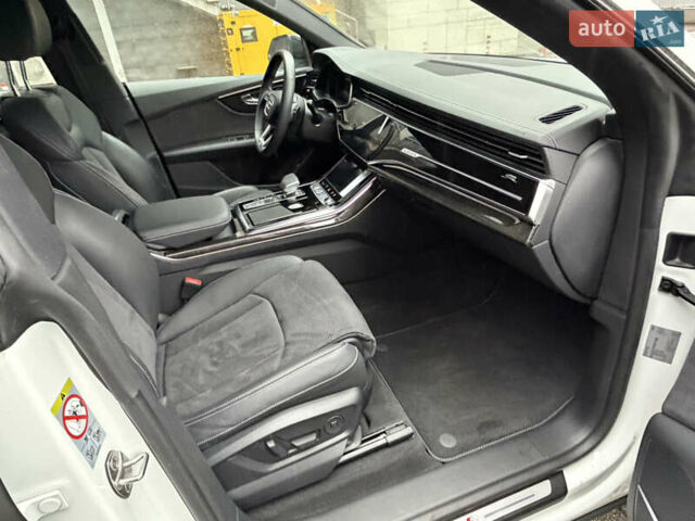 Білий Ауді Q8, об'ємом двигуна 2.97 л та пробігом 15 тис. км за 79900 $, фото 77 на Automoto.ua