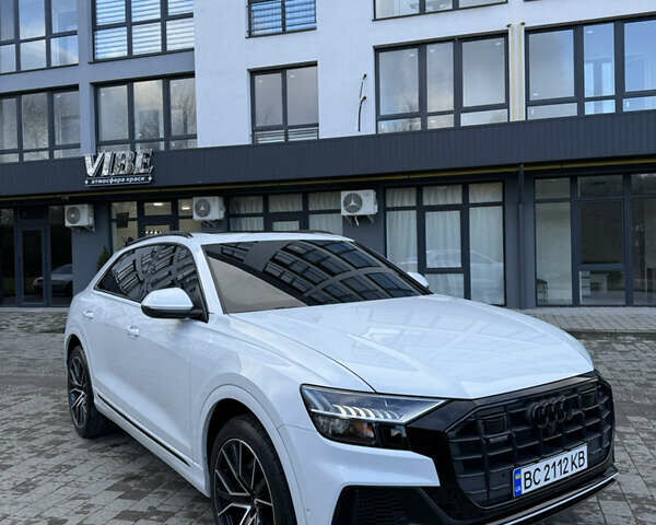 Белый Ауди Q8, объемом двигателя 2.97 л и пробегом 31 тыс. км за 73500 $, фото 2 на Automoto.ua