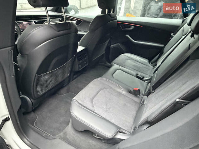 Білий Ауді Q8, об'ємом двигуна 2.97 л та пробігом 15 тис. км за 79900 $, фото 62 на Automoto.ua