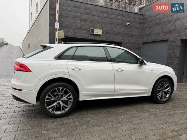 Білий Ауді Q8, об'ємом двигуна 2.97 л та пробігом 15 тис. км за 79900 $, фото 33 на Automoto.ua