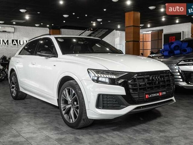 Белый Ауди Q8, объемом двигателя 2.97 л и пробегом 114 тыс. км за 74900 $, фото 2 на Automoto.ua