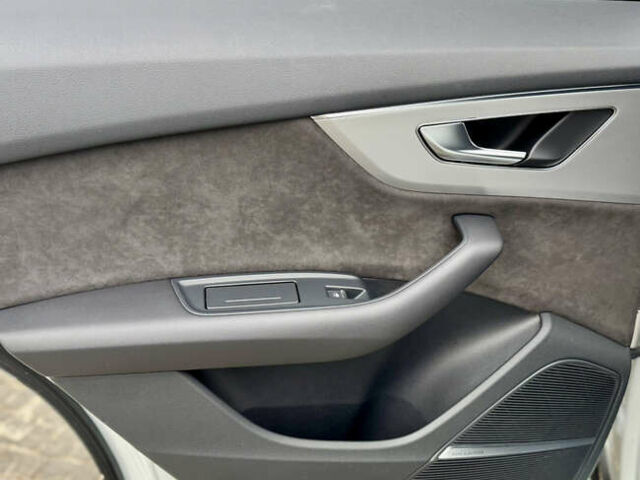 Білий Ауді Q8, об'ємом двигуна 2.97 л та пробігом 94 тис. км за 72500 $, фото 54 на Automoto.ua