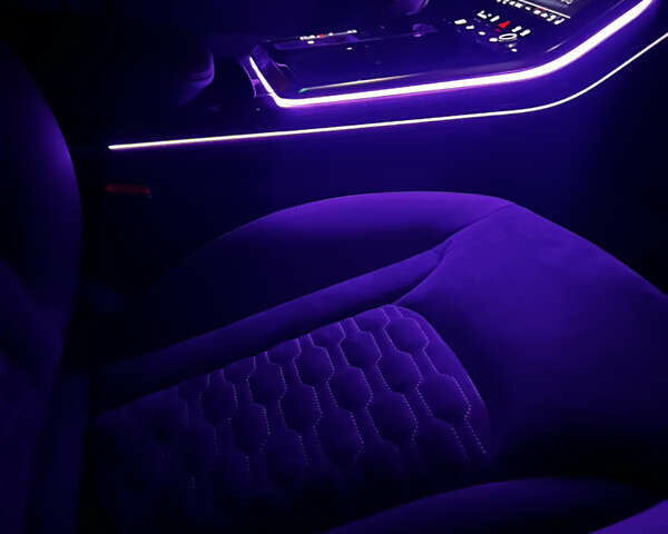 Белый Ауди Q8, объемом двигателя 3 л и пробегом 39 тыс. км за 73500 $, фото 24 на Automoto.ua