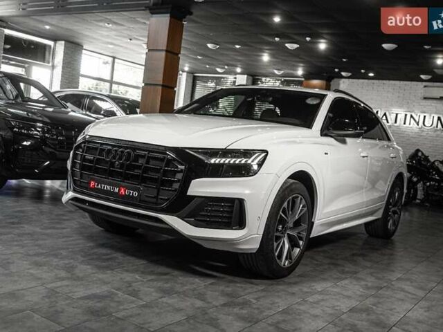 Белый Ауди Q8, объемом двигателя 2.97 л и пробегом 114 тыс. км за 74900 $, фото 4 на Automoto.ua