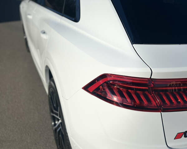 Белый Ауди Q8, объемом двигателя 3 л и пробегом 39 тыс. км за 73500 $, фото 12 на Automoto.ua
