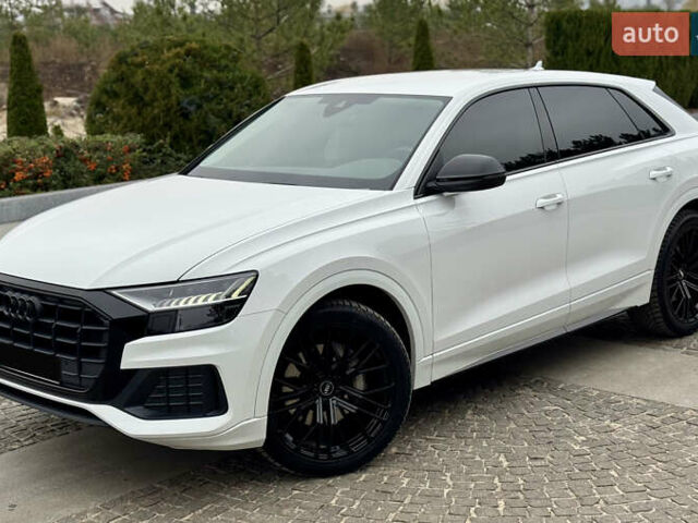 Білий Ауді Q8, об'ємом двигуна 2.97 л та пробігом 94 тис. км за 72500 $, фото 3 на Automoto.ua