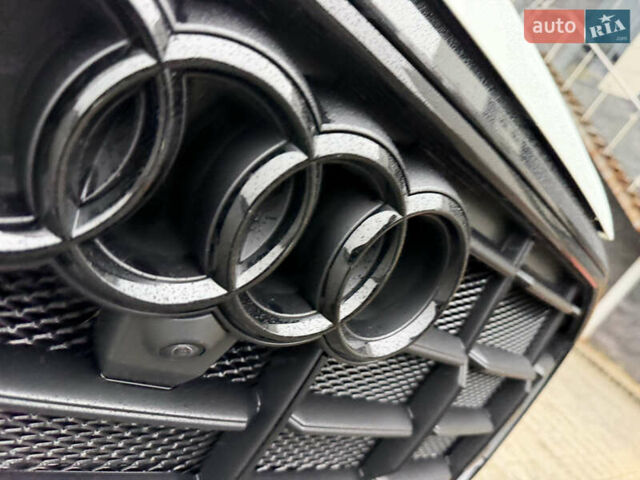 Білий Ауді Q8, об'ємом двигуна 2.97 л та пробігом 15 тис. км за 79900 $, фото 21 на Automoto.ua