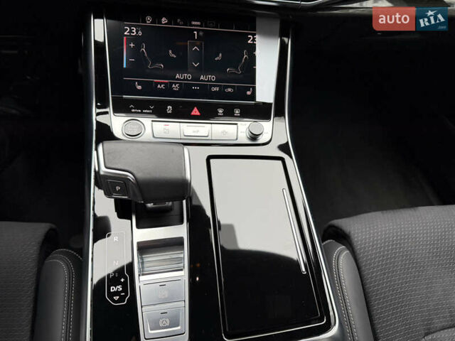 Білий Ауді Q8, об'ємом двигуна 2.97 л та пробігом 15 тис. км за 79900 $, фото 58 на Automoto.ua