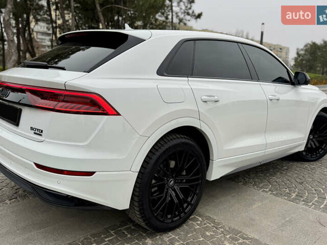Білий Ауді Q8, об'ємом двигуна 2.97 л та пробігом 94 тис. км за 72500 $, фото 11 на Automoto.ua
