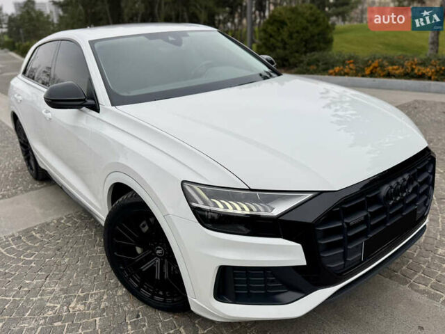 Білий Ауді Q8, об'ємом двигуна 2.97 л та пробігом 94 тис. км за 72500 $, фото 20 на Automoto.ua
